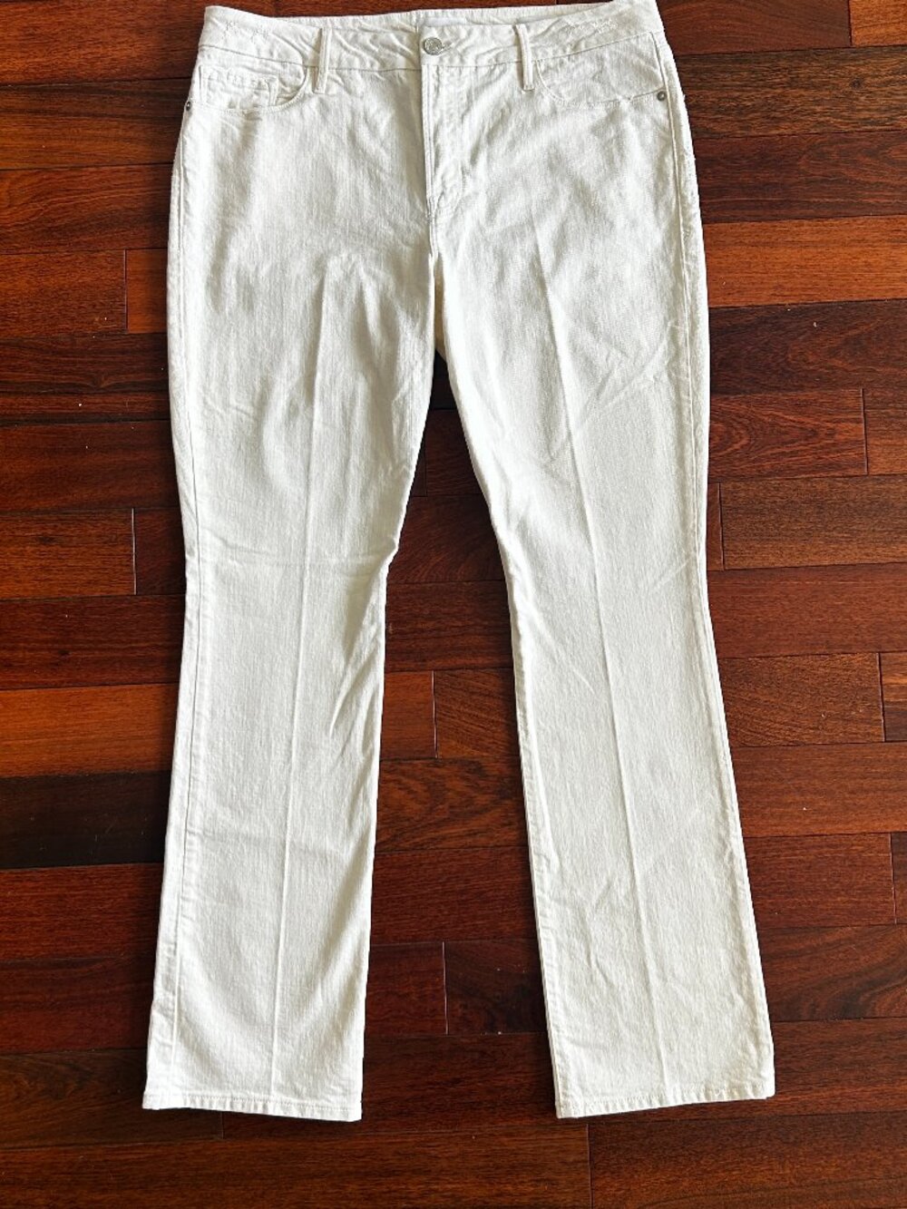 NWT FRAME Le Mini Boot Jeans Size 33 Ivory Mid Rise Bootcut Stretch Denim